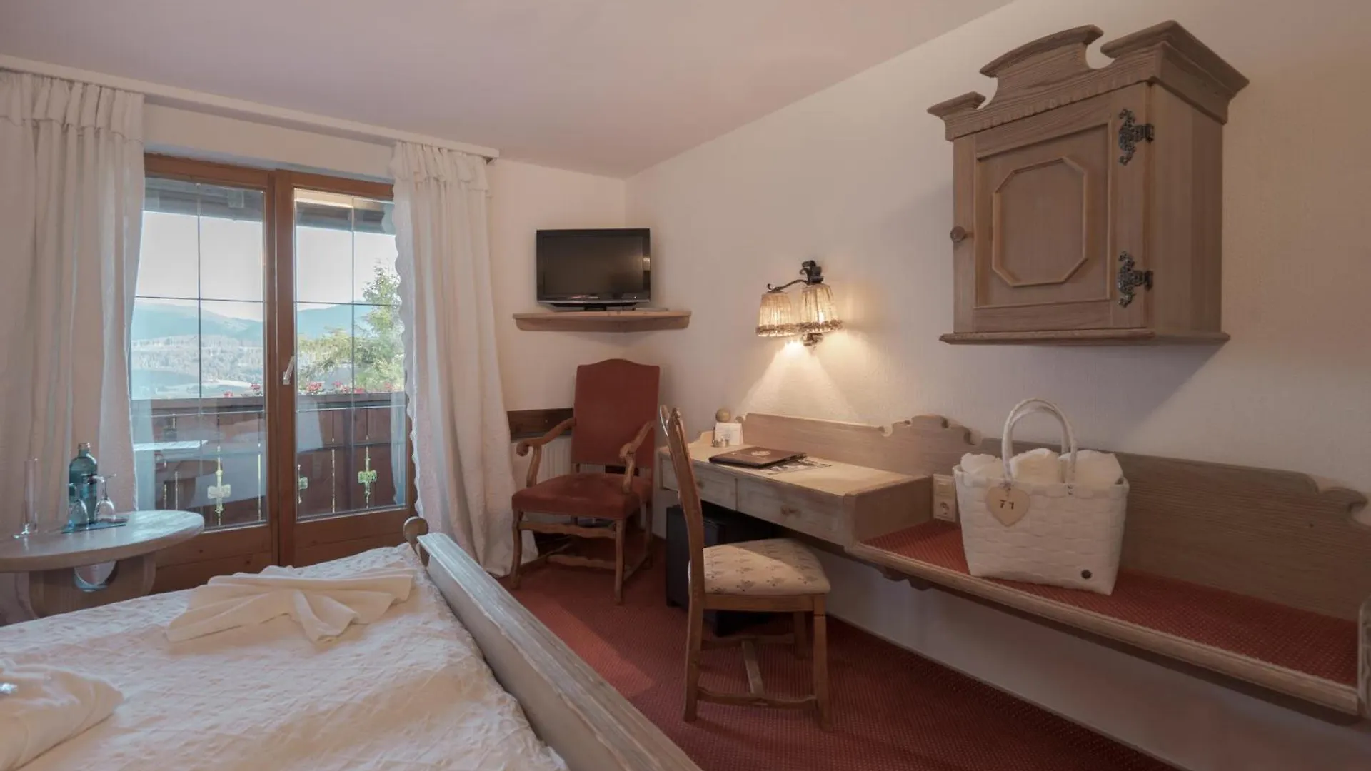 Hotel Mittelburg Wellnesshotel Oy-Mittelberg